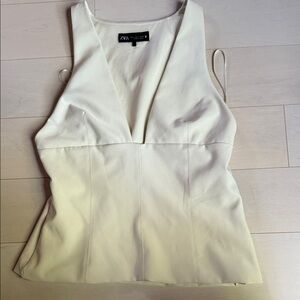Zara Women's Cream V-Neck Tank Top